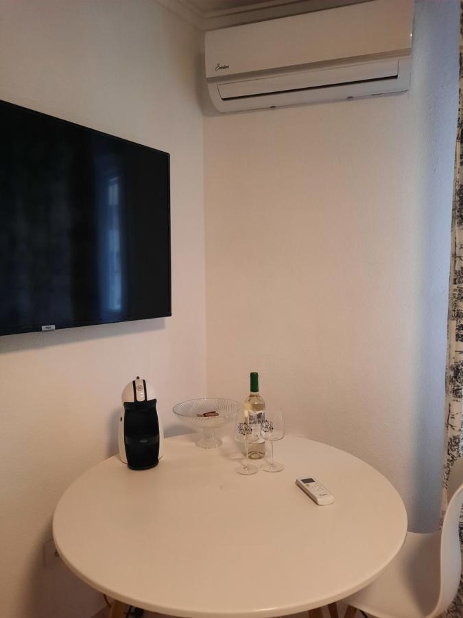 Прекрасная Студия В Двух Минутах От Пляжа 托雷维耶哈 外观 照片